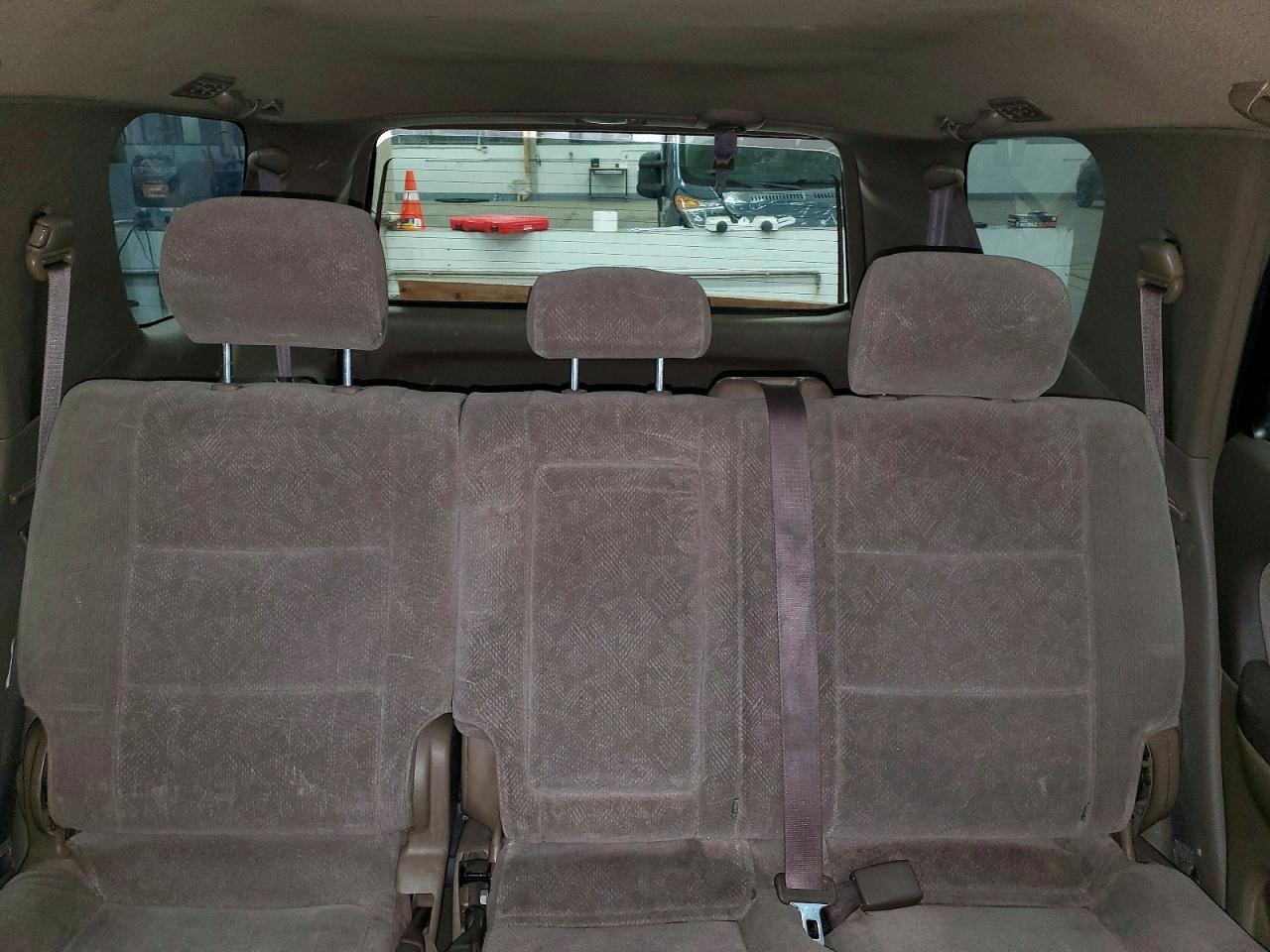 2003 Toyota Sequoia SR5