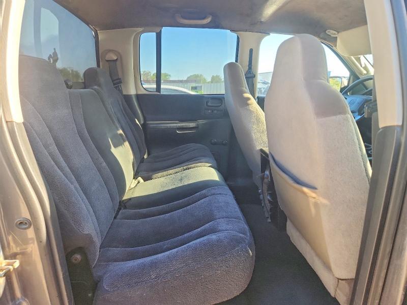 2004 Dodge Dakota Quad Sport