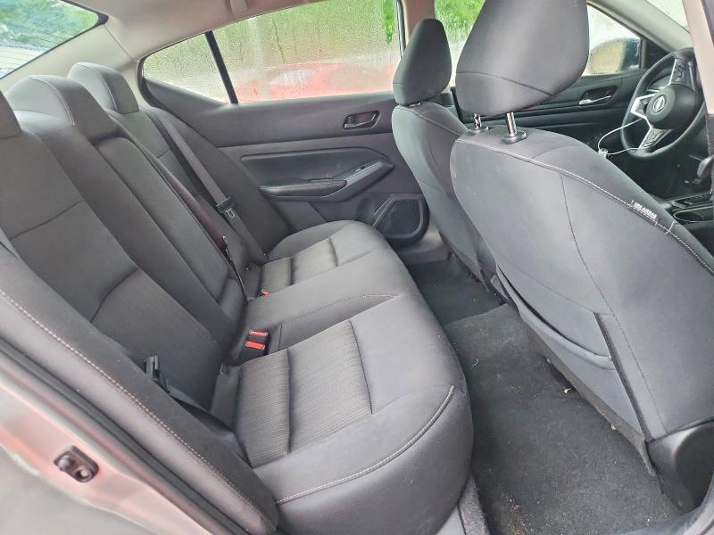 2024 Nissan Altima sv