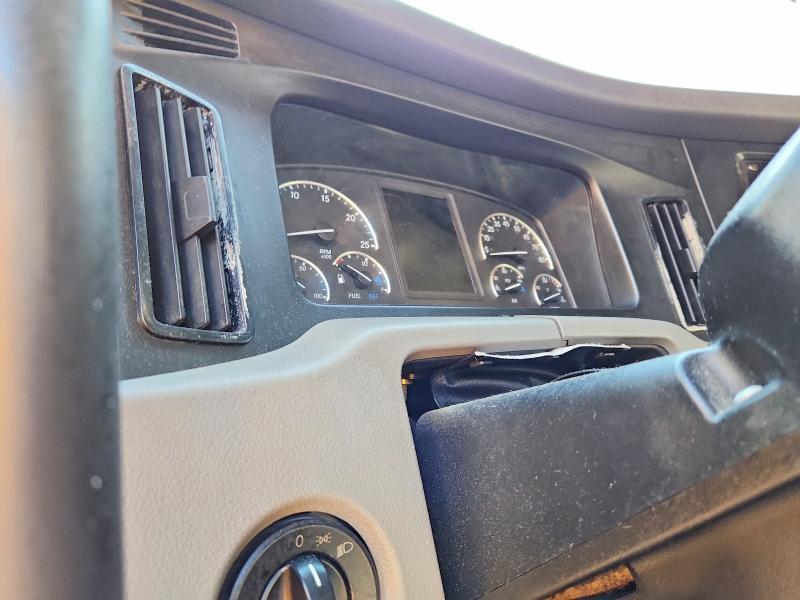 2019 Freightliner Cascadia 126