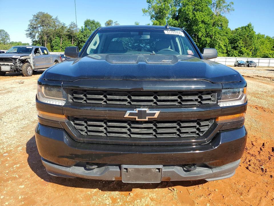 2018 Chevrolet Silverado K1500 Custom