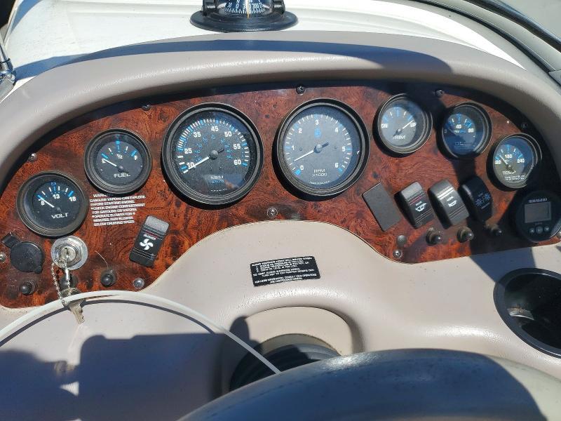 1999 Chaparral Boat