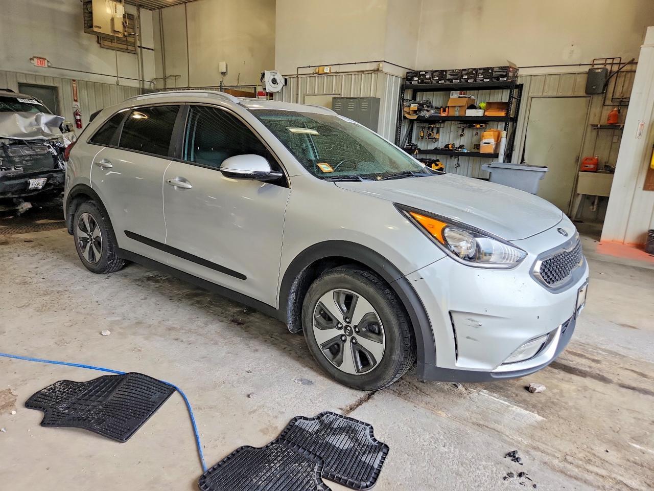 2017 KIA Niro ex