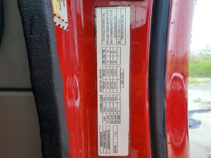 2010 Peterbilt 387 Semi Truck