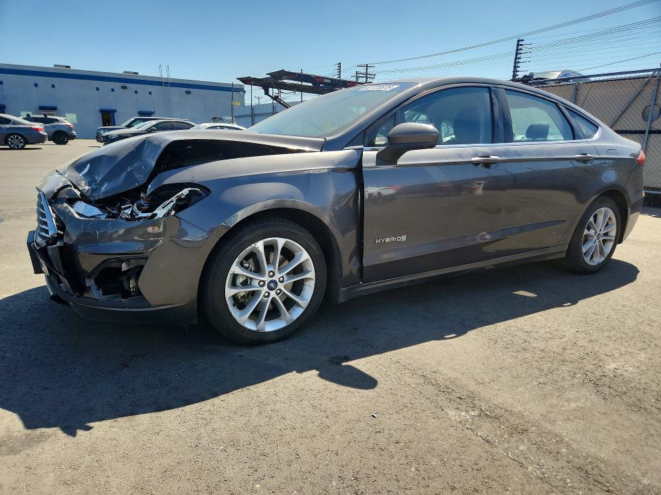 2019 Ford Fusion se