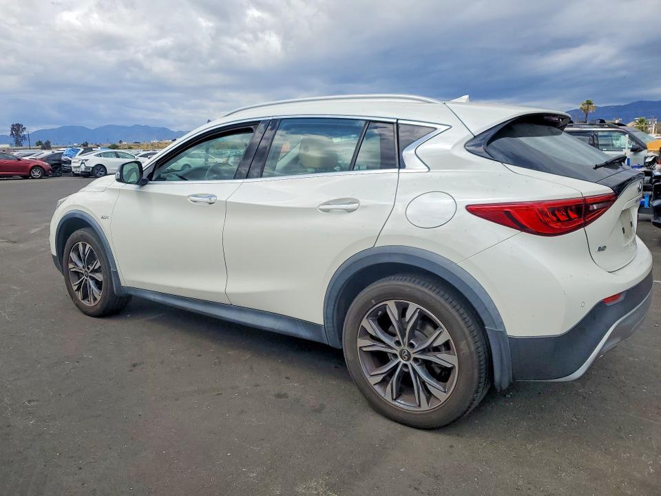 2017 Infiniti Qx30 Premium