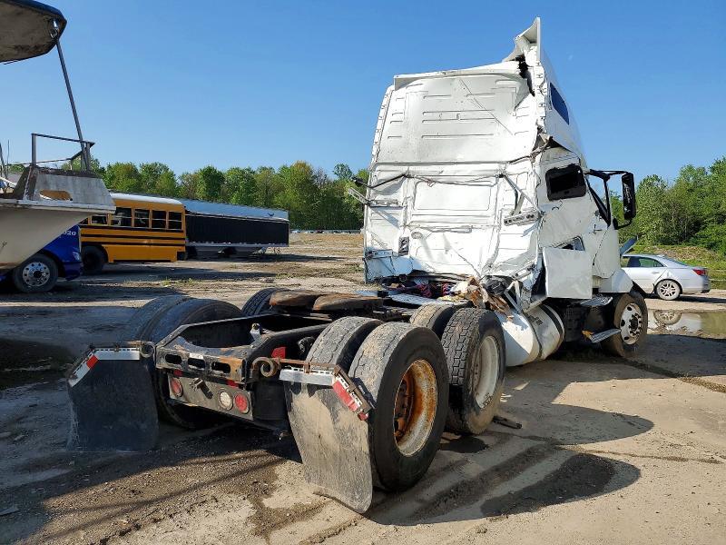2019 Volv O VNL Semi Truck