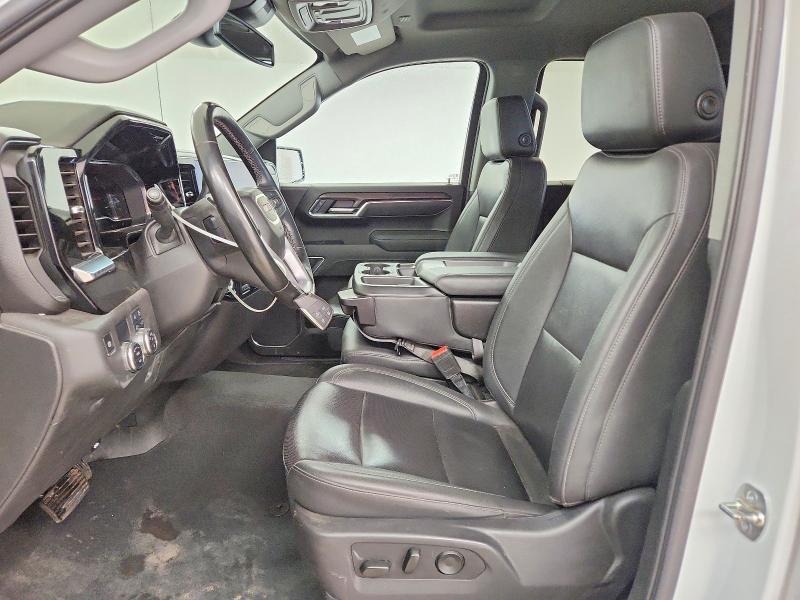 2025 GMC Sierra C1500 SLT