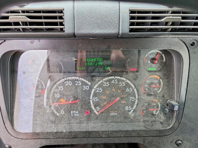 2019 Freightliner Cascadia 113 Semi Truck