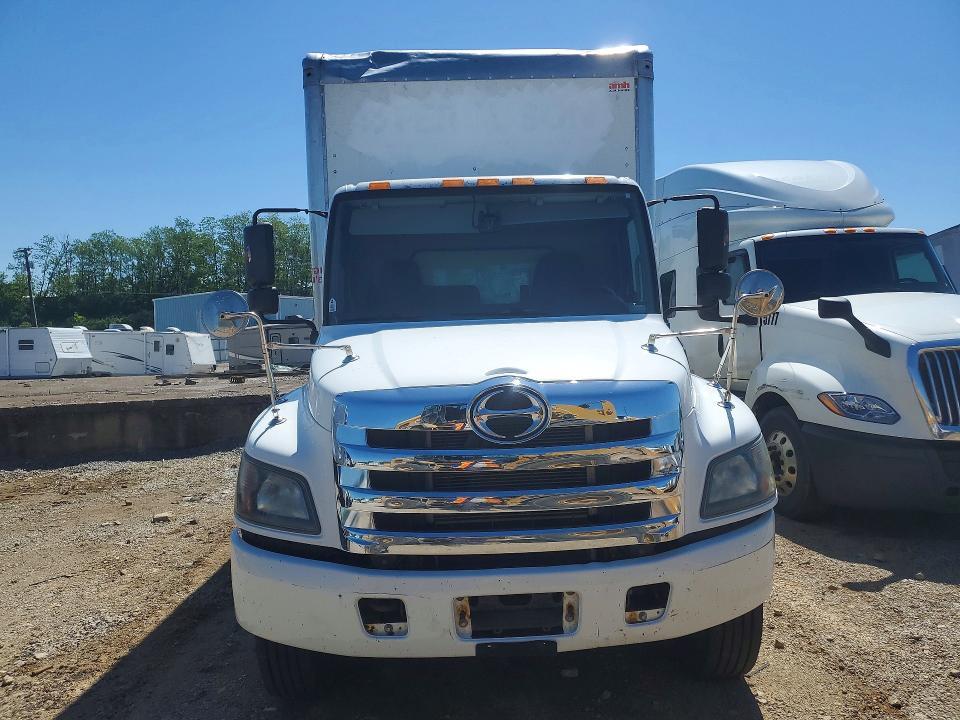 2017 Hino 258/268 BOX Truck