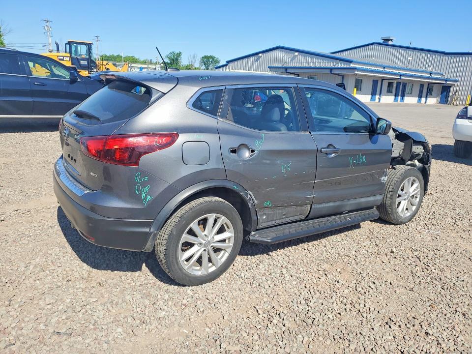2018 Nissan Rogue Sport s