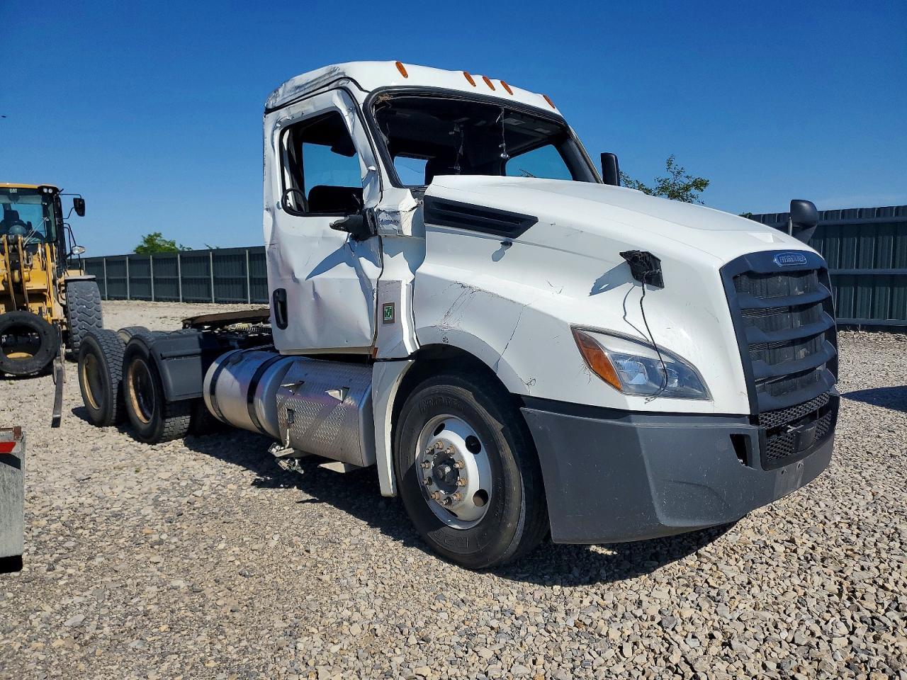2024 Freightliner Cascadia 126