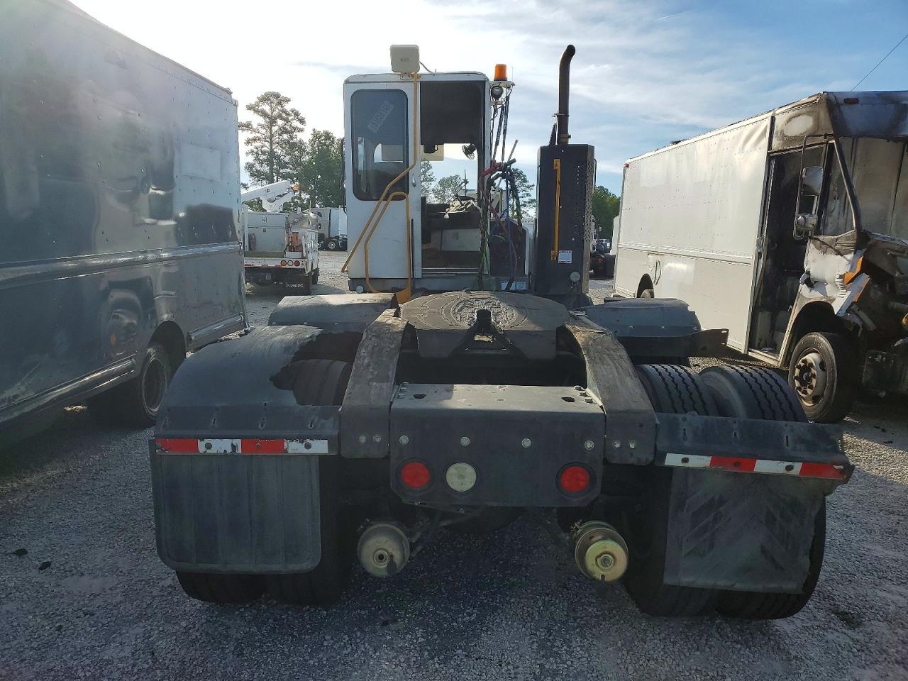 2019 Kalm AR Ottawa T2 Yard Truck