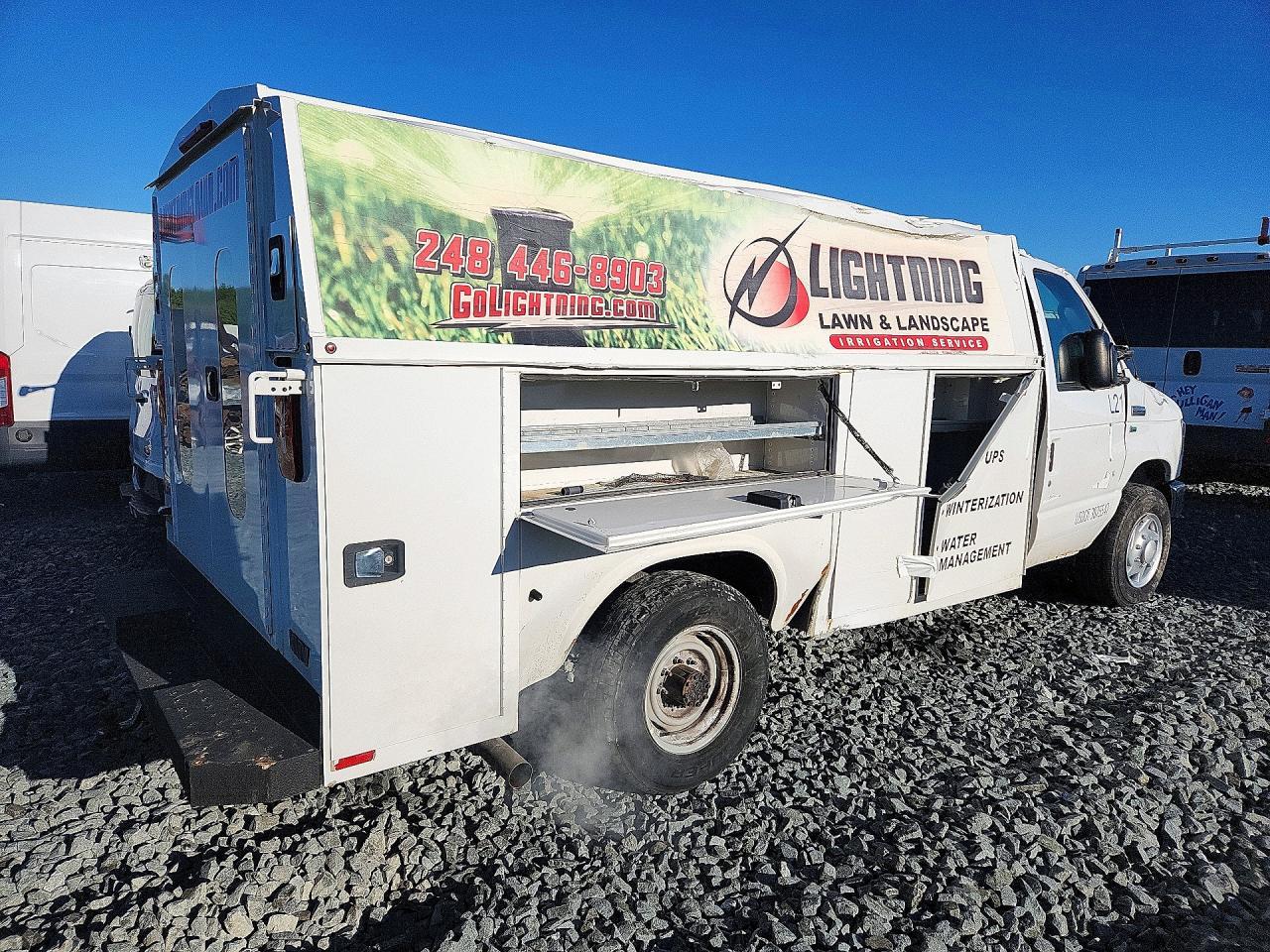 2018 Ford Econoline E350 Super Duty Cutaway Van