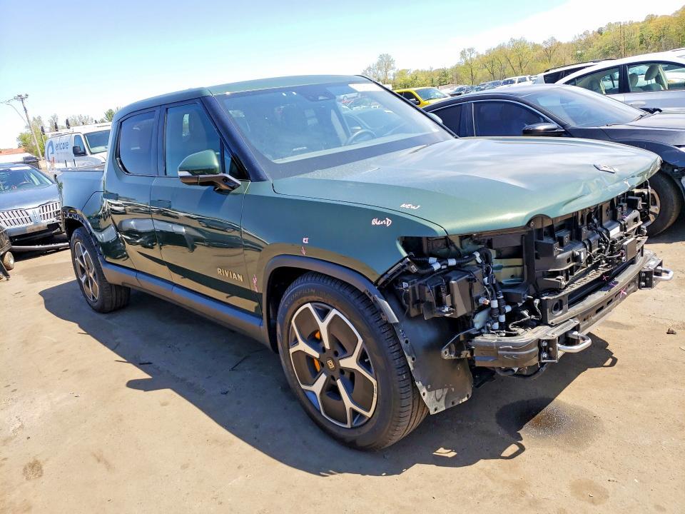 2022 Rivian R1T Adventure