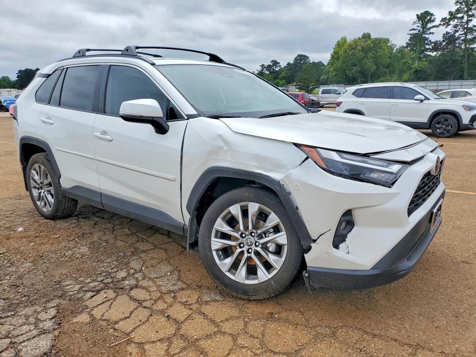 2024 Toyota Rav4 xle Premium