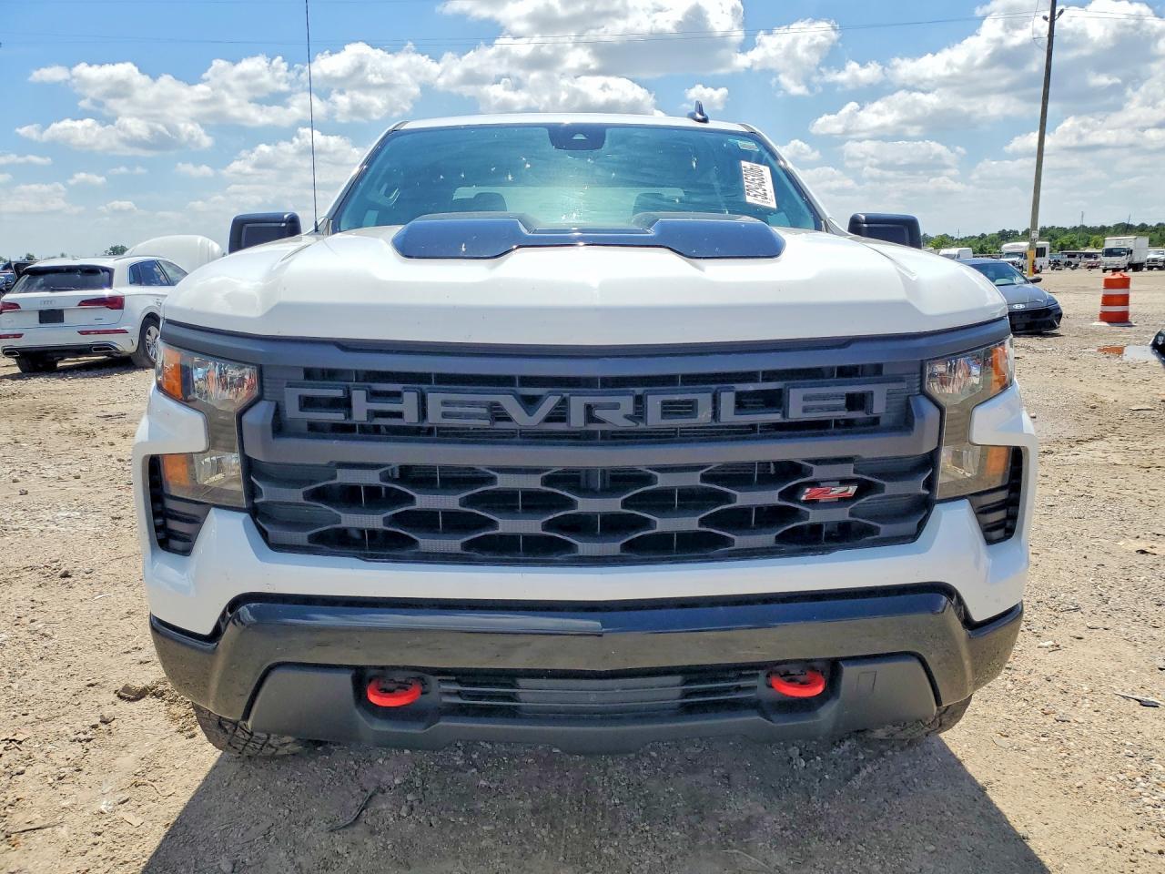 2024 Chevrolet Silverado K1500 Trail Boss Custom