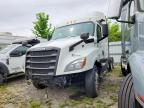2020 Freigliner 2020 Freightliner Cascadia 126 Semi Truck