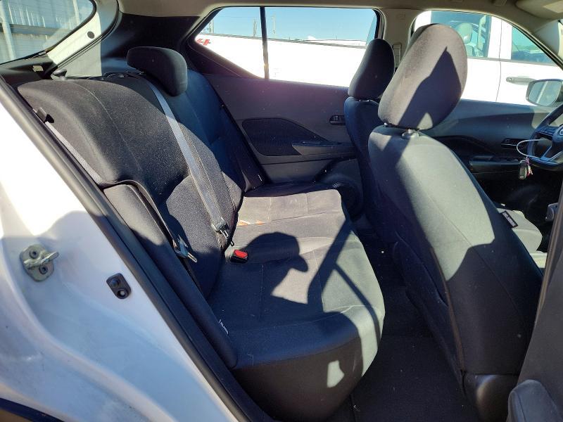 2023 Nissan Kicks s