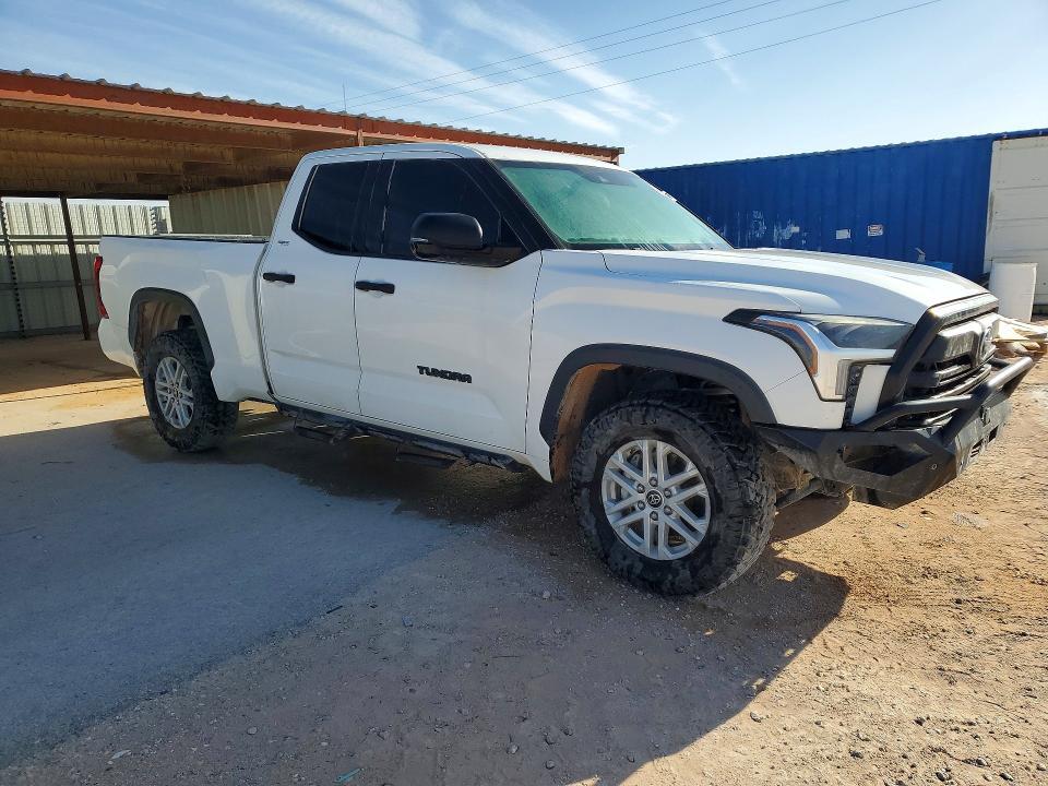 2022 Toyota Tundra SR5