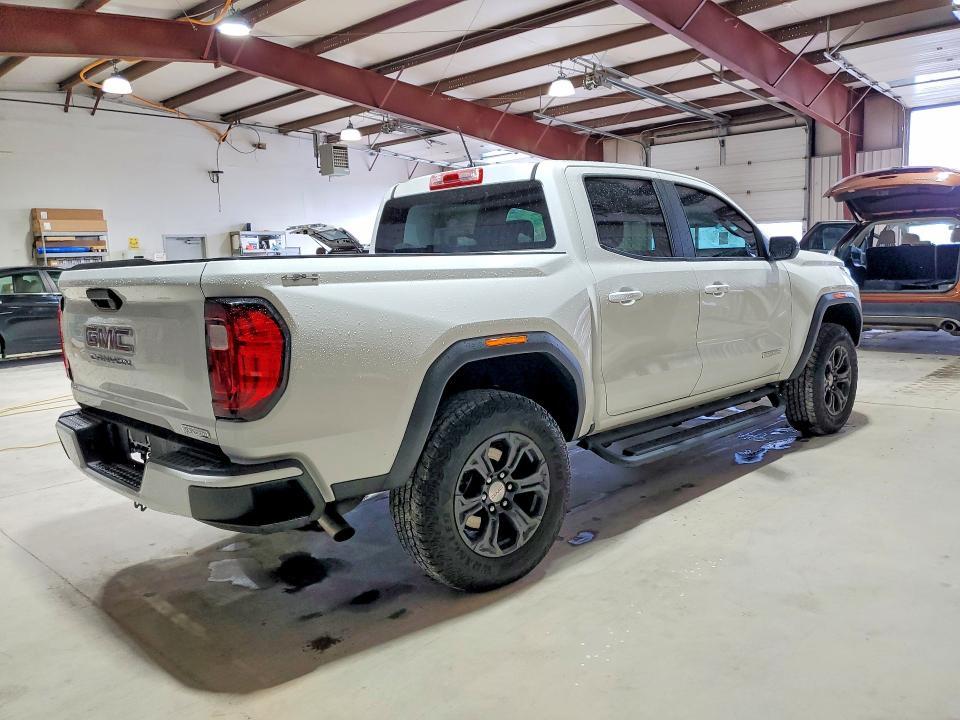 2024 GMC Canyon