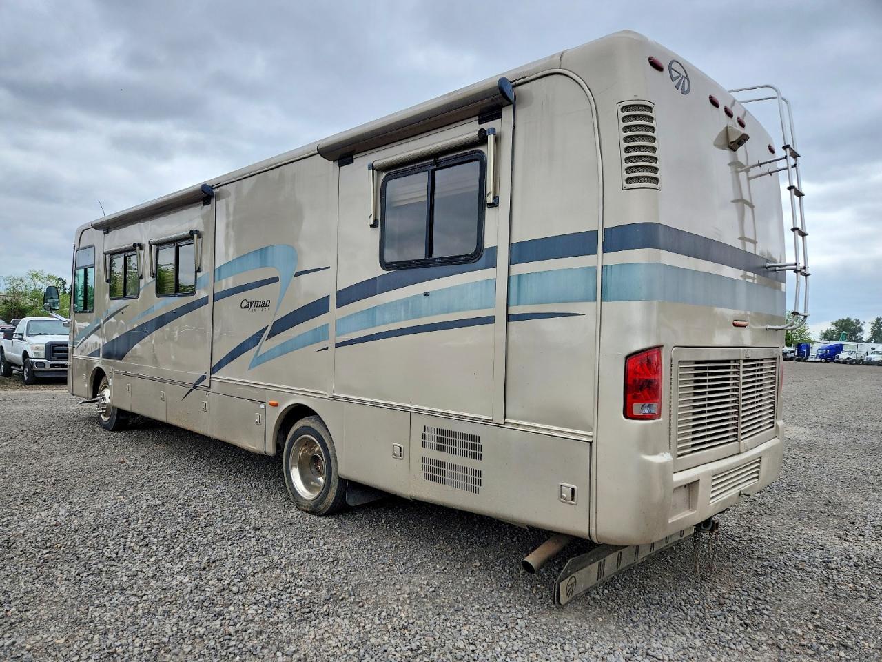2006 Monaco Coa CH Cayman RV