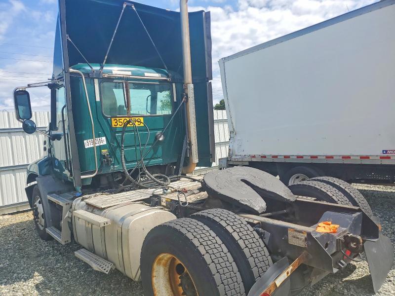2016 Mack CXU612 Semi Truck
