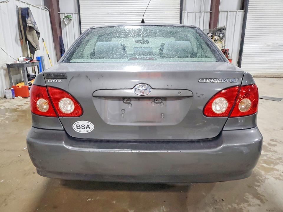 2005 Toyota Corolla le