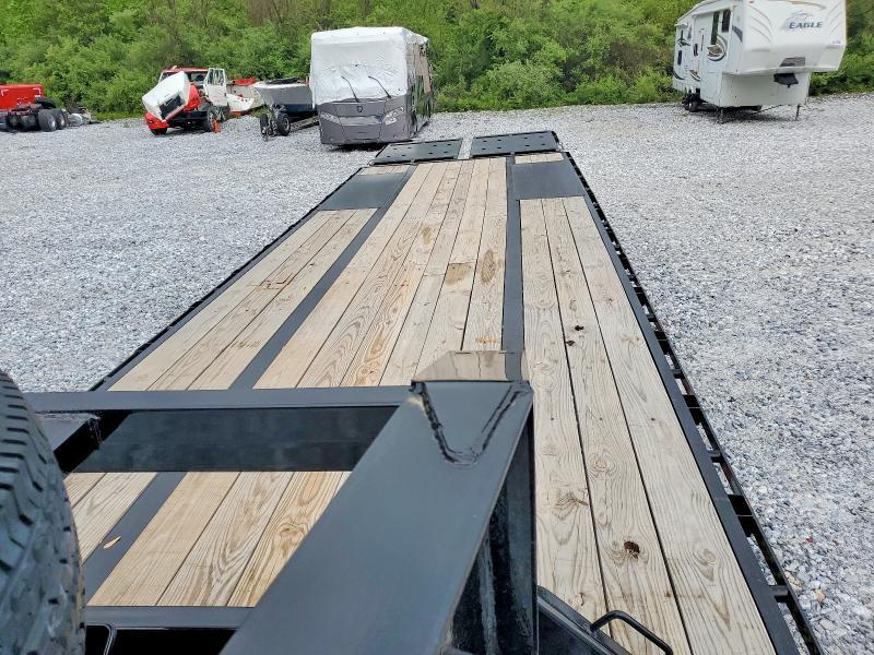 2026 Big Tex 22GN-30DE5A-MRBK Equipment Trailer