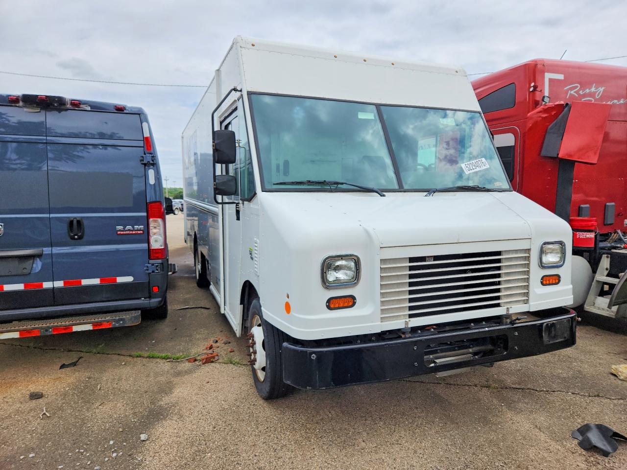 2017 Ford F59 Delivery Truck