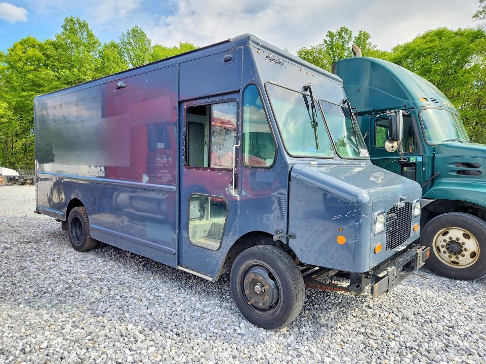 2021 Freightliner MT45G Delivery Truck