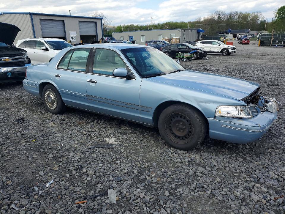 2001 Ford Crown Victoria