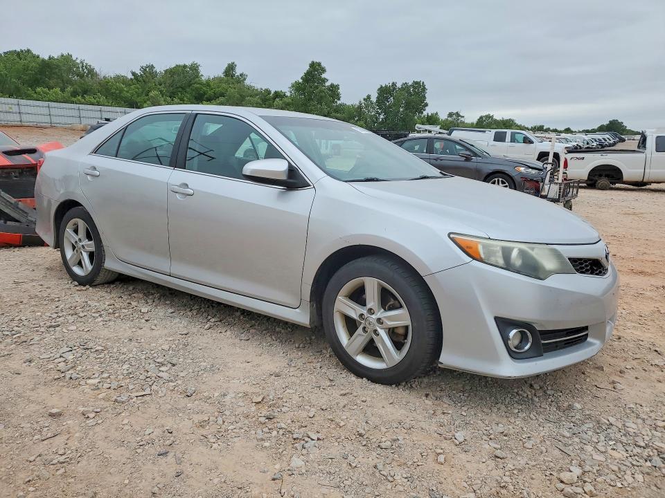 2014 Toyota Camry se