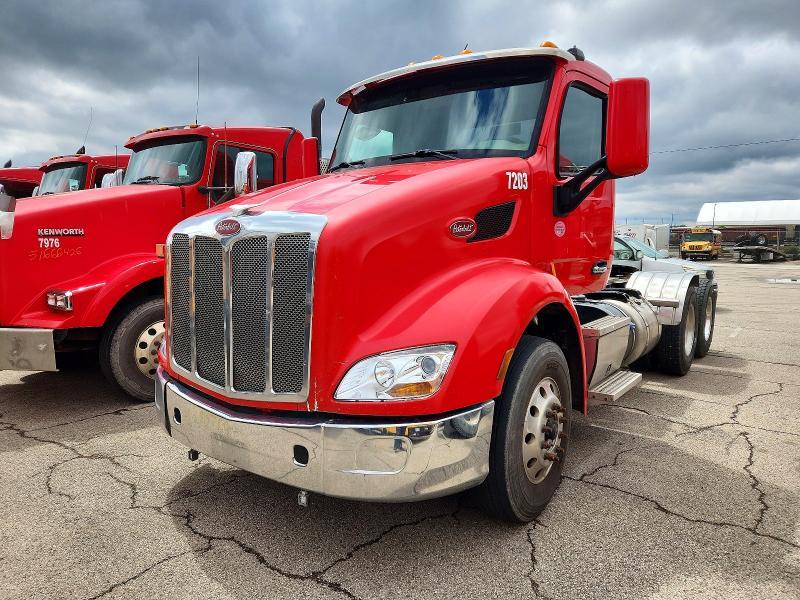 2020 Peterbilt 579 Semi Truck