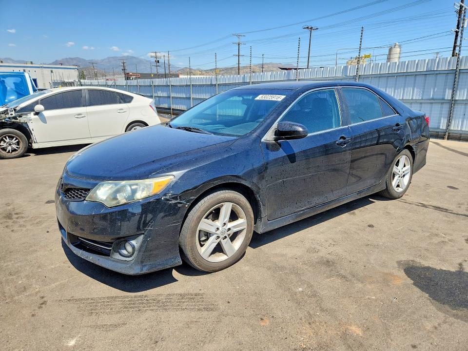 2014 Toyota Camry se