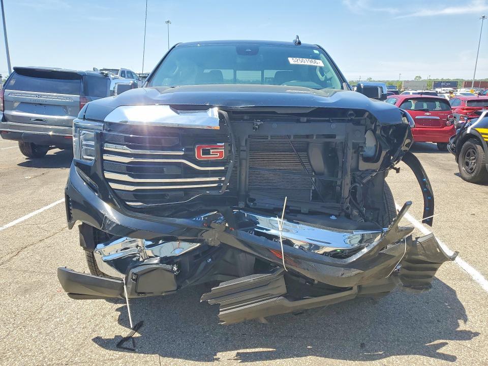 2025 GMC Sierra K1500 SLT