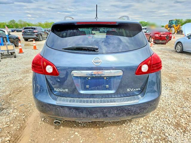 2013 Niss Rogue