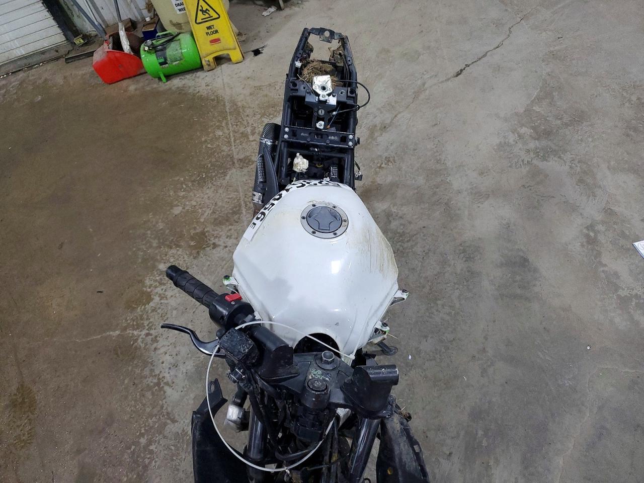 2011 Kawasaki EX250 J