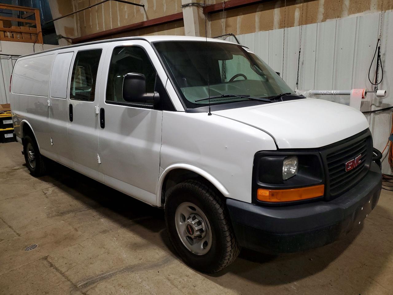2016 GMC Savana G3500