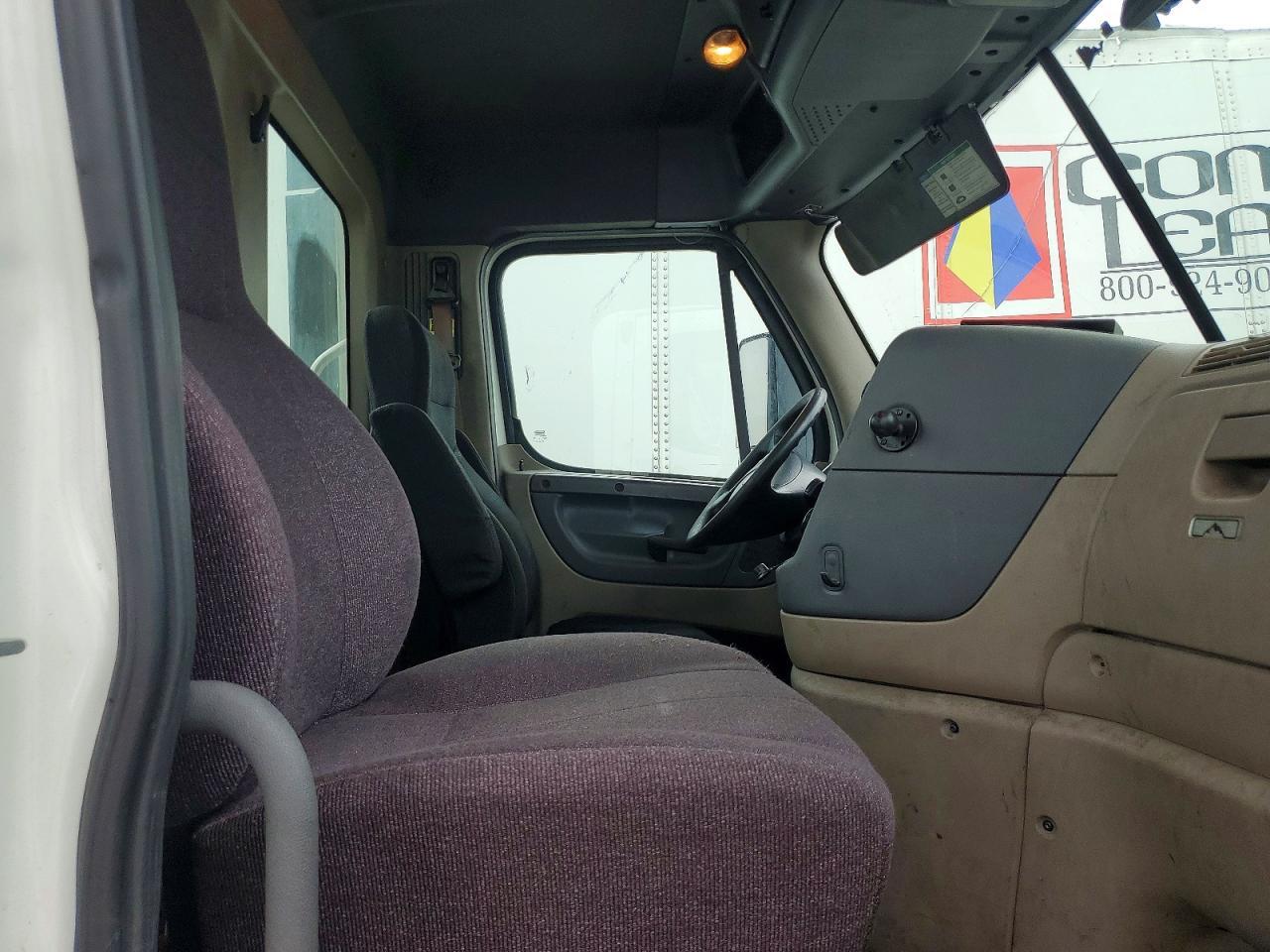 2018 Freightliner Cascadia 1-Semi Truck
