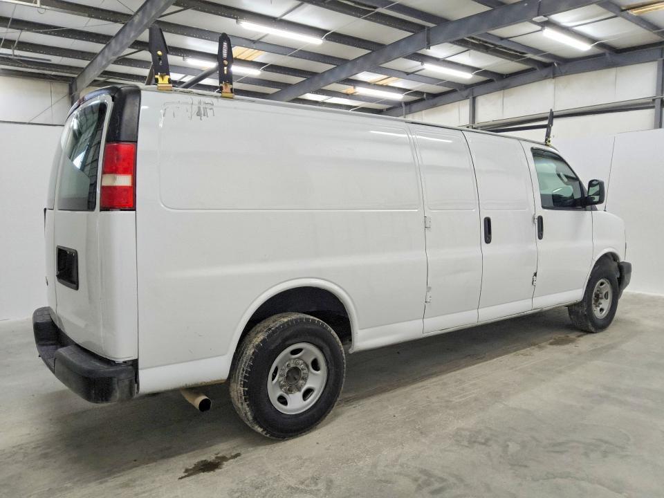 2020 Chevrolet Express G2500