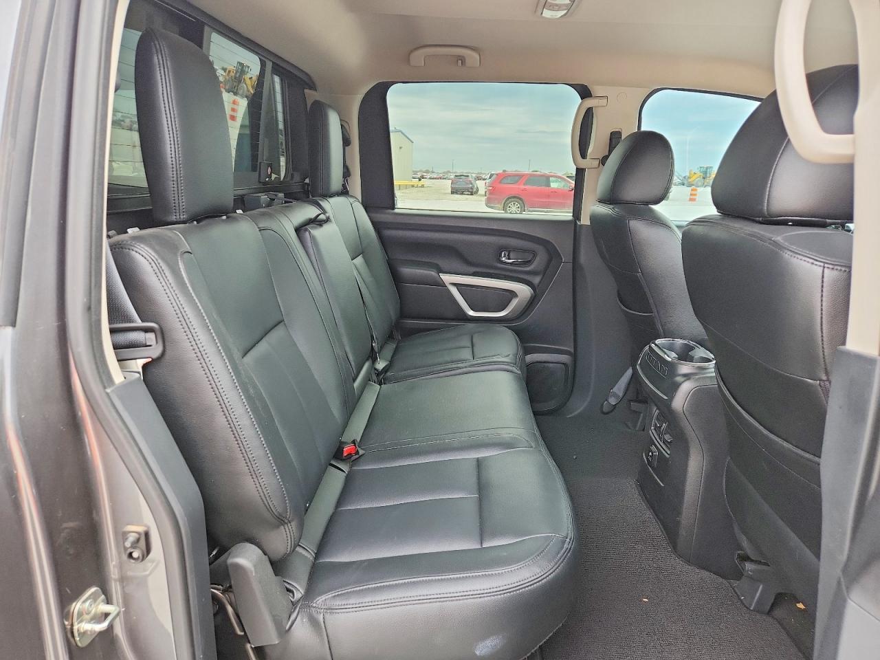 2017 Nissan Titan XD SV