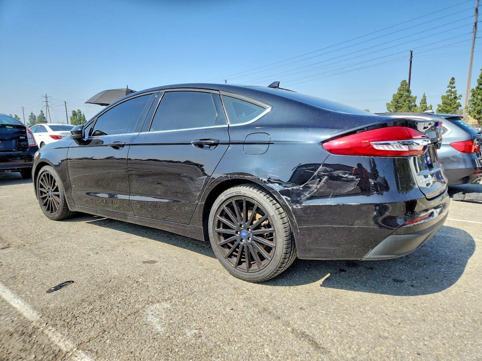 2020 Ford Fusion se