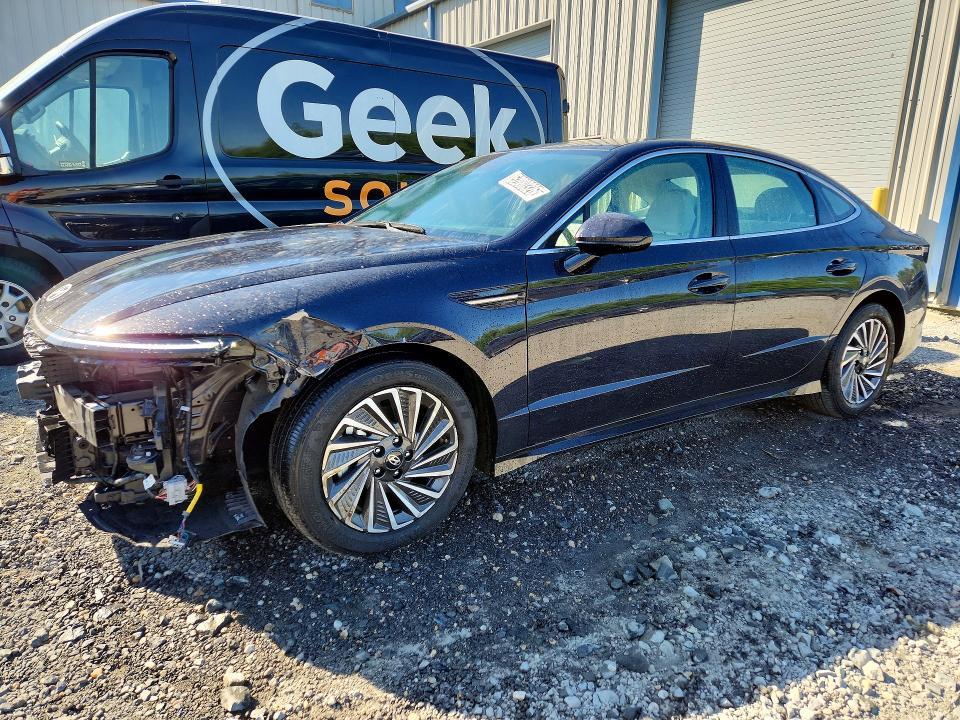 2025 Hyundai Sonata Hybrid sel