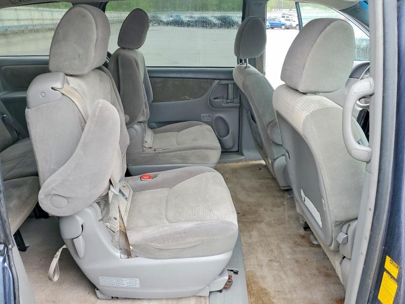 2009 Toyota Sienna le 7-passenger