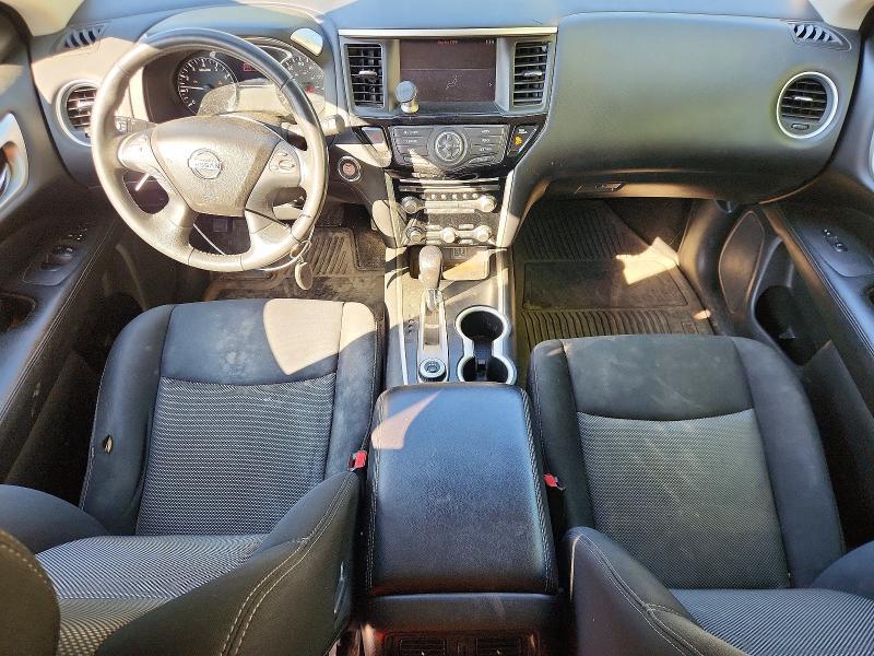 2018 Nissan Pathfinder sv