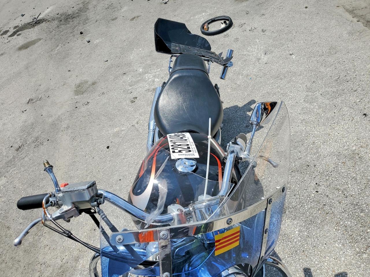 2005 Honda VT1100 C2