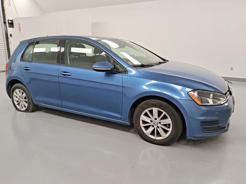 2015 Volkswagen Golf tsi