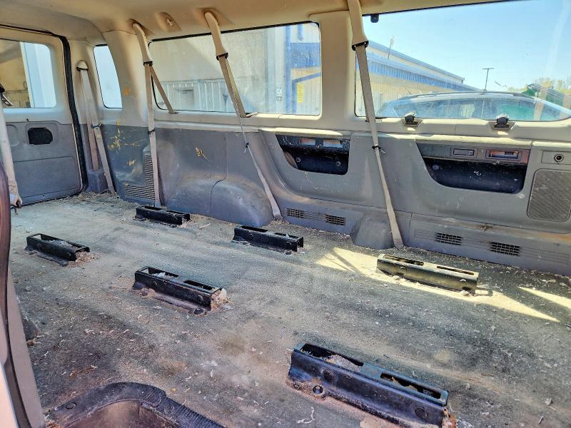 2009 Ford Econoline E350 Super Duty Wagon