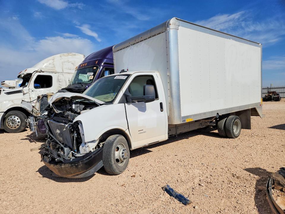 2024 Chevrolet Express G4500 BOX Truck